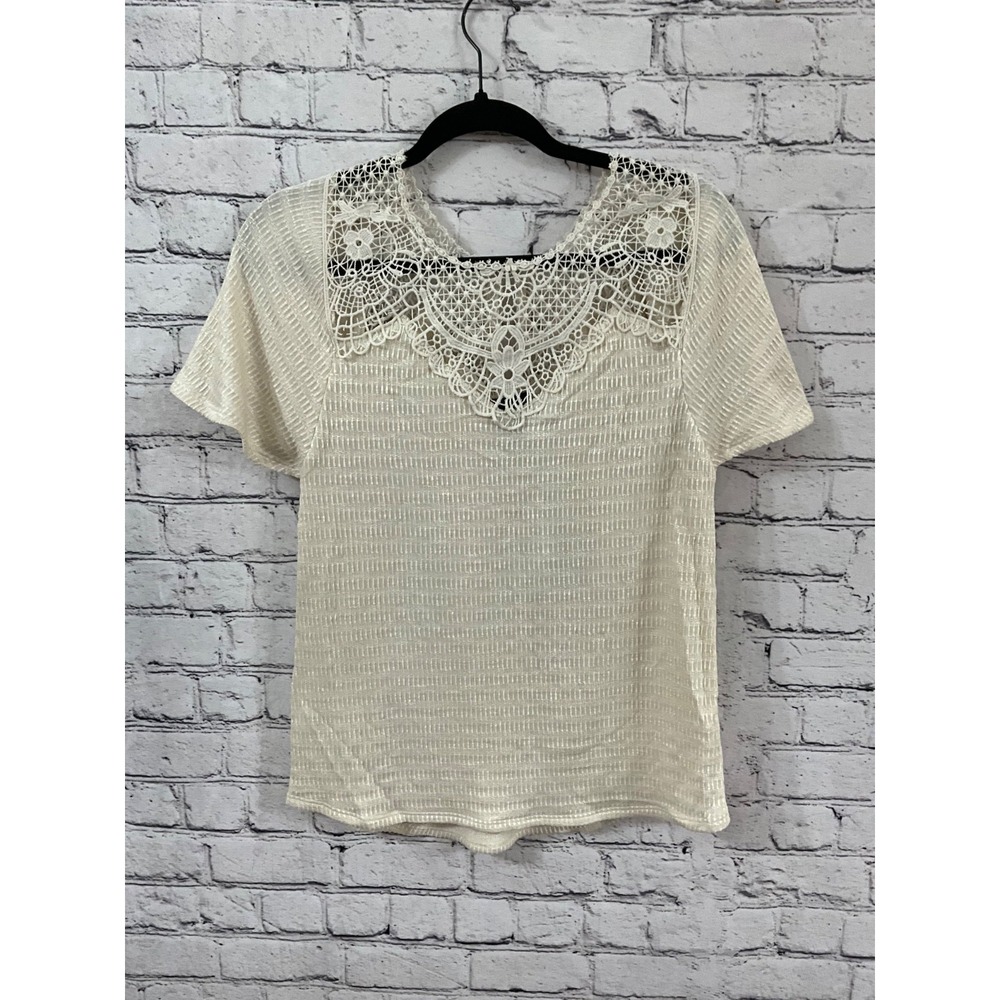 DAYTRIP FROM BUCKLE WOMENS TOP. NWT SIZE XS‎